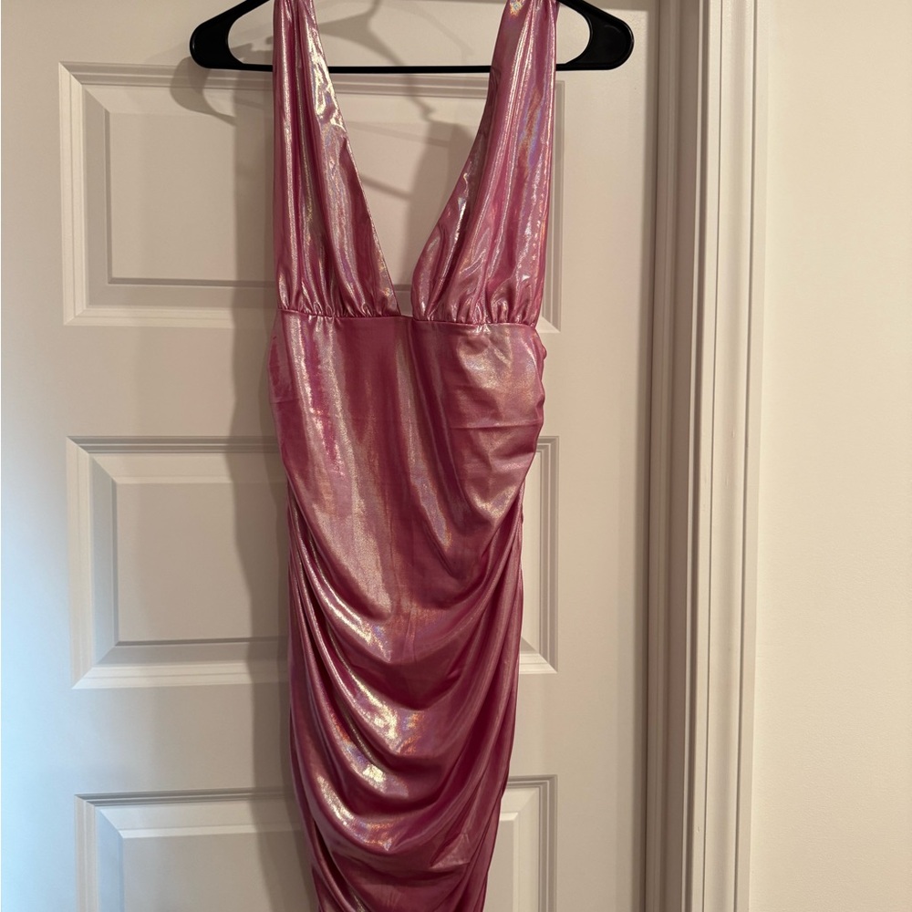 Superdown Kerrie Deep V Neck Pink Holographic Shine Cocktail Mini Dress medium - Picture 3 of 8